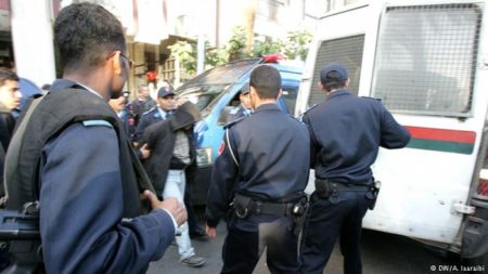 الأجهزة الأمنية المغربية تشن حملات اعتقالات قمعية