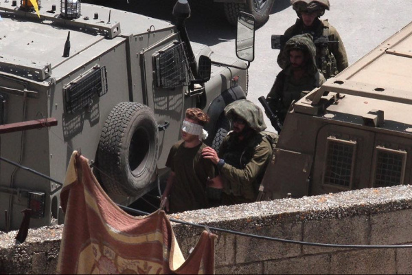 اعتقالات الجيش الصهيوني للمدنيين الفلسطينيين